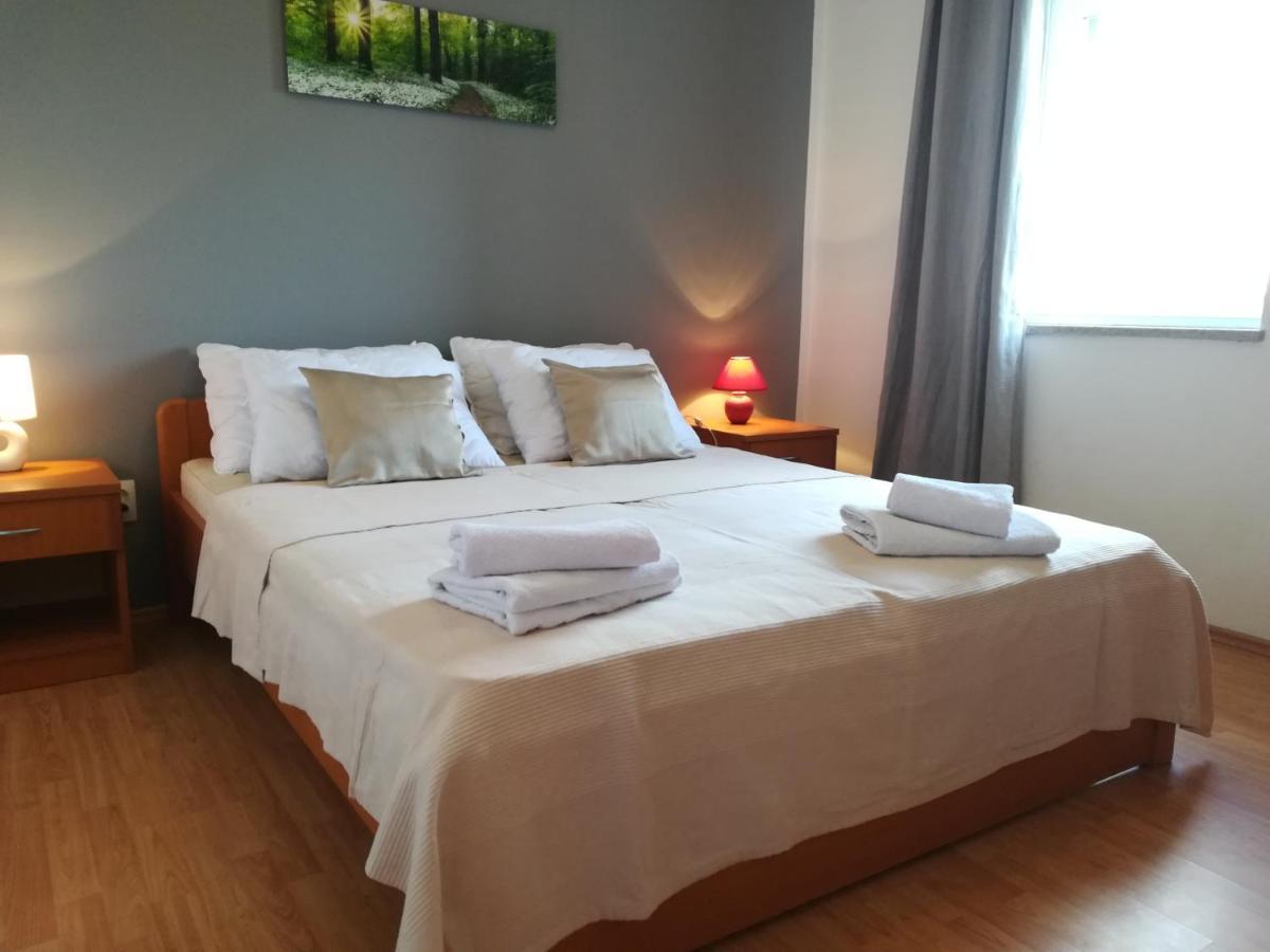 Apartment Toncic Benazici Eksteriør billede